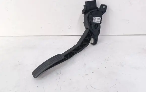 Land Rover Discovery 4 - LR4 Accelerator throttle pedal AH229F836AB 6PV00969825