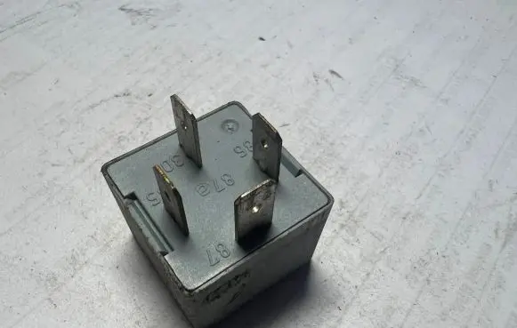 Seat Ibiza III (6L) Other relay 141951253B 20240072