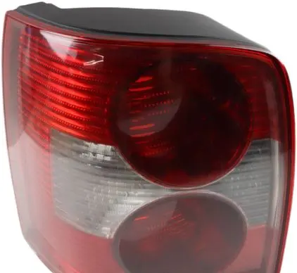 Volkswagen PASSAT B5.5 Rear/tail lights 00058771