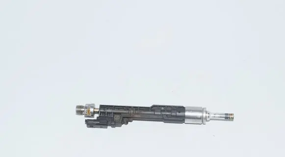 BMW 4 F32 F33 Fuel injector 7639994 0261500533