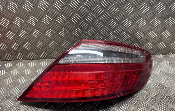Mercedes-Benz SLK R172 Rear/tail lights 1729064000 A1729064000 21390221