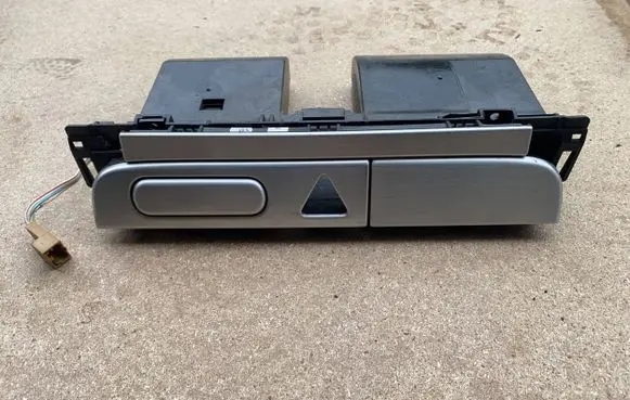 Volkswagen PASSAT B6 Glove box central console 3C1857273