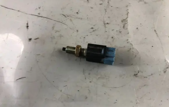 Clutch pedal sensor