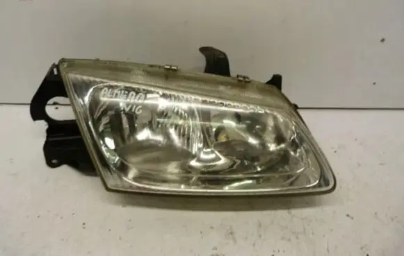 Nissan Almera N16 Headlight/headlamp 89003330