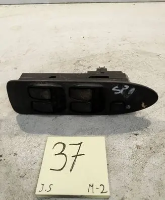Mitsubishi Space Star Electric window control switch MR740599