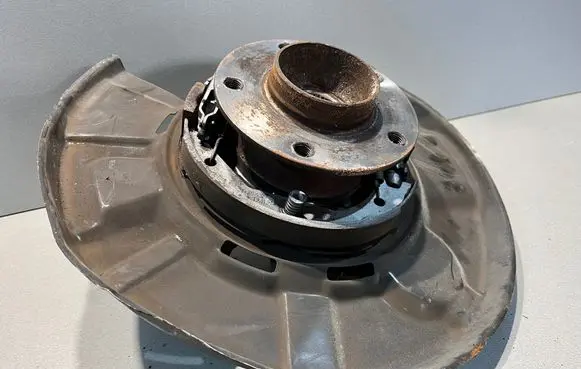 BMW 3 E92 E93 Rear wheel hub 000001974701 0003969626 E746358