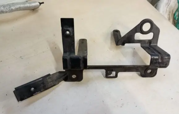 Porsche Cayenne (92A) Other engine bay part 7P0819545