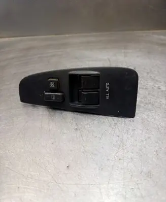 Toyota Avensis T250 Electric window control switch 8480205190 54035146 02022004