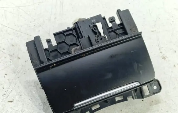 Audi A5 Sportback 8TA Ashtray (front) 8K0857951C