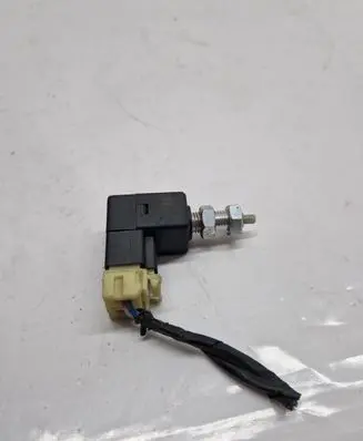 Hyundai Santa Fe Brake pedal sensor switch 938103K000