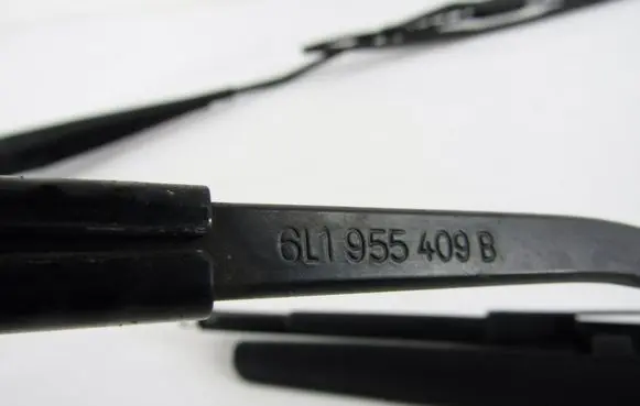 Seat Ibiza III (6L) Front wiper blade arm 6L1955410B