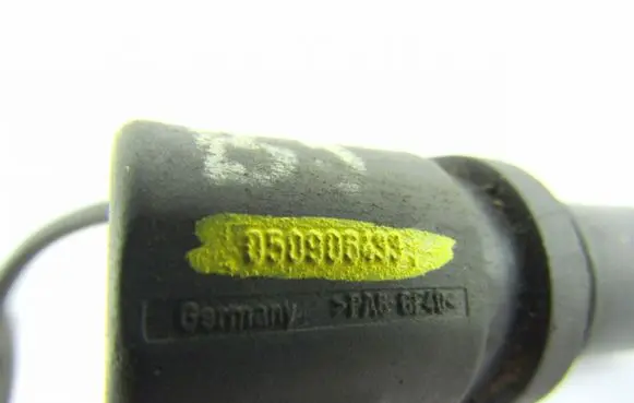 Volkswagen PASSAT B5 Crankshaft position sensor 050906433