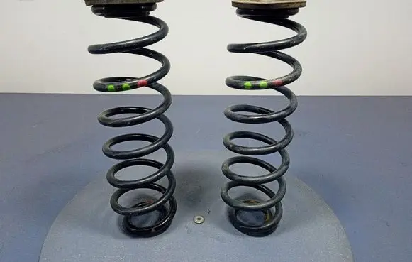 Skoda Yeti (5L) Rear coil spring 1K0512297D