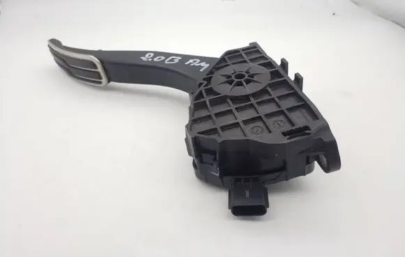 Ford Fusion II Accelerator throttle pedal DG9C9F836CA 695759 J1225011429