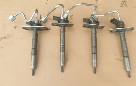 Fuel injectors set