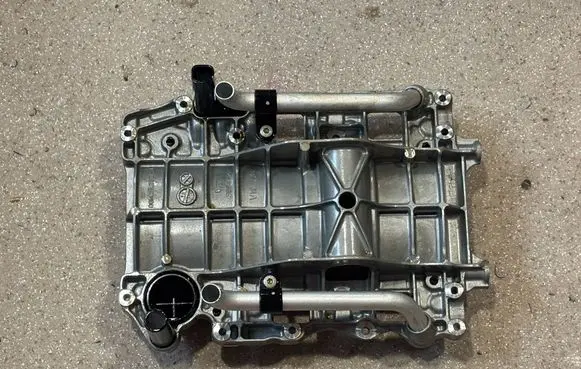 Porsche Panamera (971) Oil breather separator 06M115287AJ