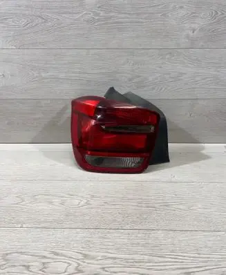 BMW 1 F20 F21 Rear/tail lights 7270097 04990006