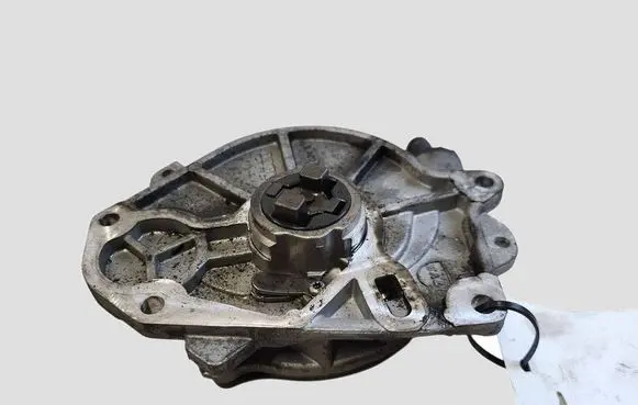 Audi A3 S3 8P Vacuum pump 9140300060 03L145100B