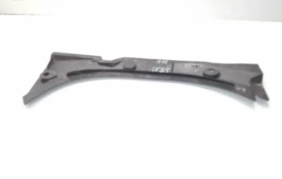 Audi A8 S8 D4 4H Fender end trim 4H0823746C