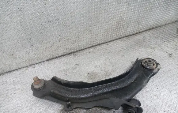 Renault Scenic II - Grand scenic II Front lower control arm/wishbone