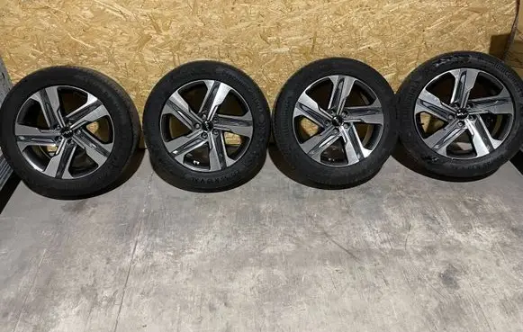 R19 alloy rim