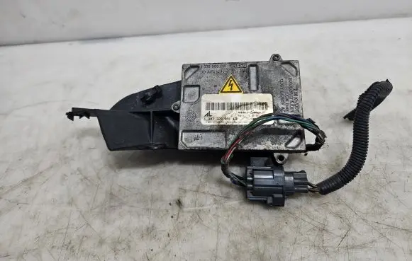 Volvo V50 Headlight ballast module Xenon 1307329098