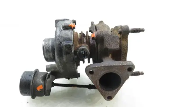 Skoda Octavia Mk1 (1U) Turbo 038145701A