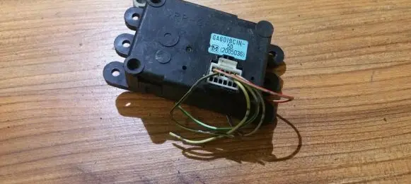 Mazda 323 F Air flap motor/actuator ga60ibcin