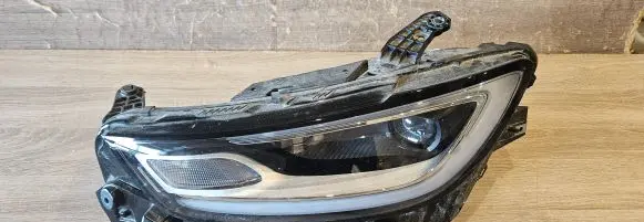Chrysler Pacifica Headlight/headlamp 68428559AC P68428559AC