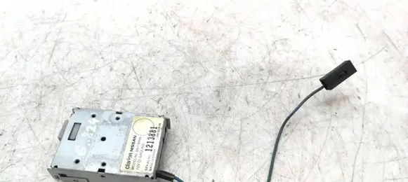 Nissan Pathfinder R51 Antenna control unit 286620806 EN1165NA