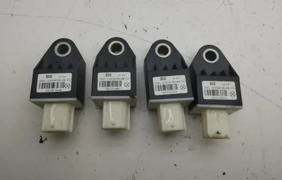 Hyundai i40 Airbag deployment crash/impact sensor 959200U000