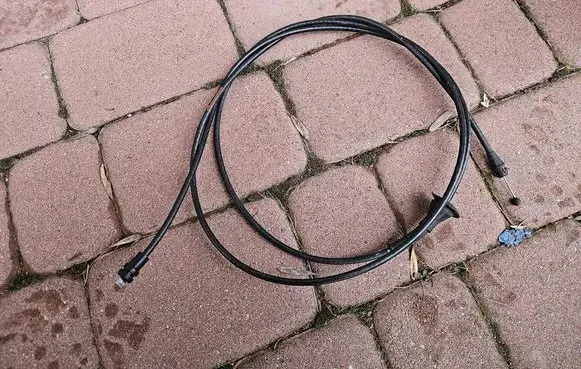 Opel Zafira C Engine bonnet/hood lock release cable 20836102