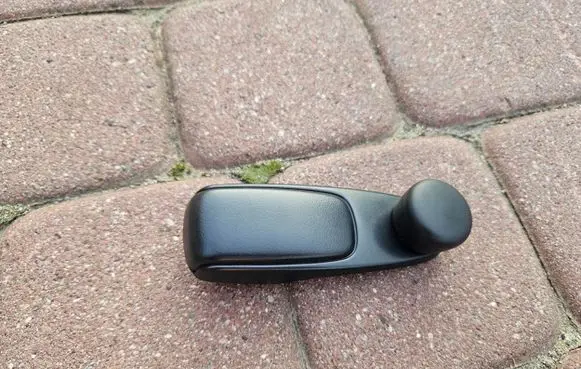 Opel Corsa F Rear door window winding handle 9683067177