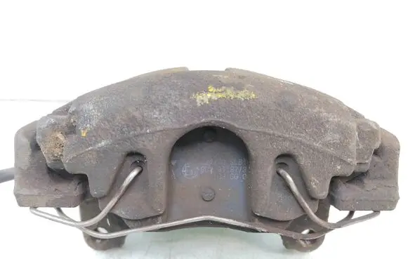 Volkswagen PASSAT B6 Front brake caliper