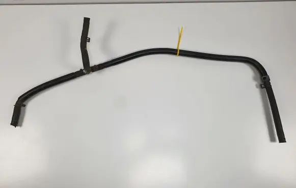Mercedes-Benz S W140 Engine coolant pipe/hose 1405000472