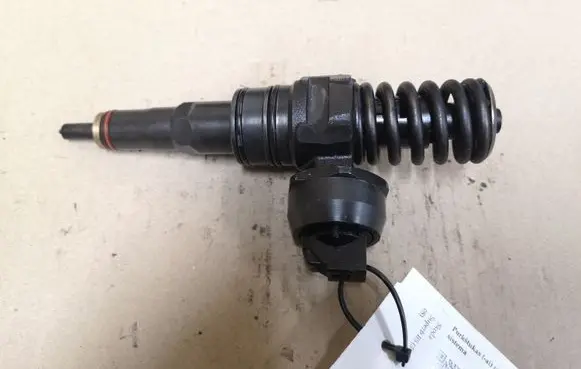 Fuel injector