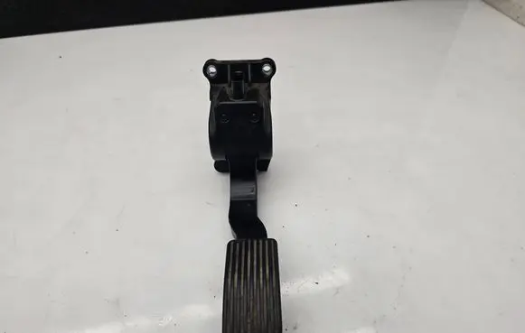 Mercedes-Benz Sprinter W906 Accelerator throttle pedal A9063000404 ZGS0110014