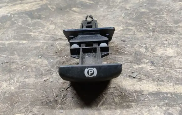 Cadillac SRX Hand brake release handle M7413X12