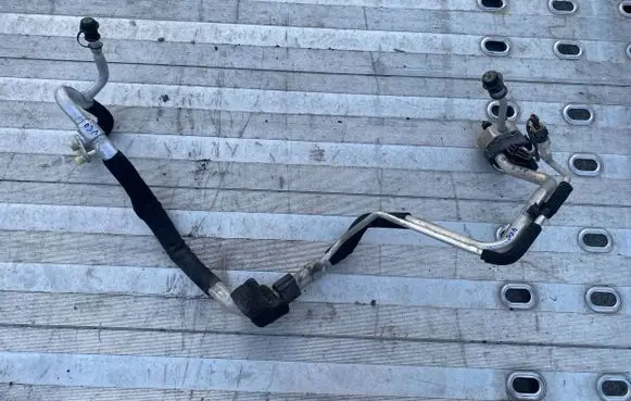 Volvo V60 Air conditioning (A/C) pipe/hose 31366029