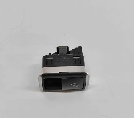 Mercedes-Benz ML W166 Tailgate/boot open switch button A1668707610
