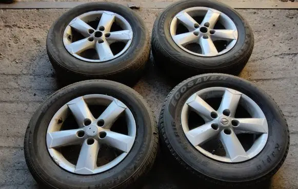 R16 alloy rim