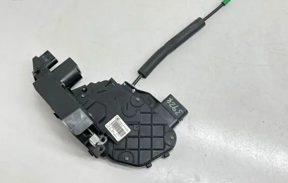Land Rover Range Rover Evoque L538 Rear door lock 8X2A26412AD A048317 962357