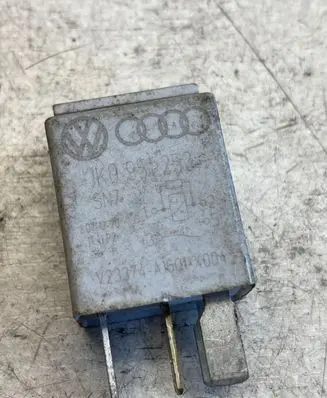 Volkswagen Golf V Other relay 1k0951253