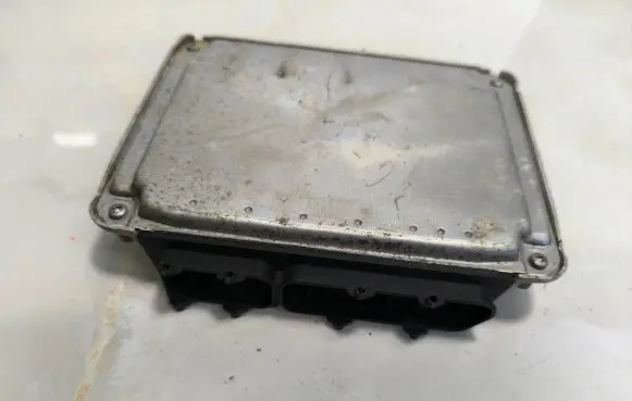 Volkswagen Golf IV Other control units/modules 036998032P 1039S00000 0261208248