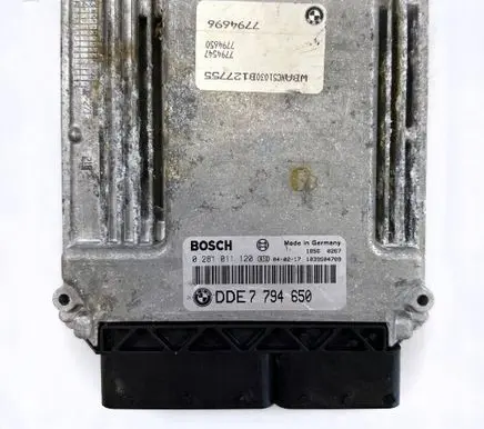 BMW 7 E65 E66 Engine control unit/module 0281011120 DDE7794650