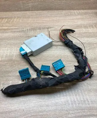 BMW 7 F01 F02 F03 F04 Suspension control unit/module 6860385 6901678 WITHPLUG