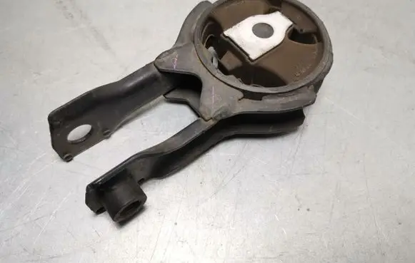 Mazda CX-3 Engine mount bracket TER1