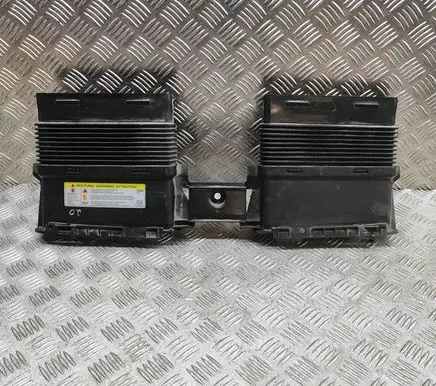 Audi Q7 4M Air intake duct part 4M0129510D