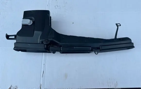 Audi A4 S4 B9 Cabin air duct channel 8W1819726A