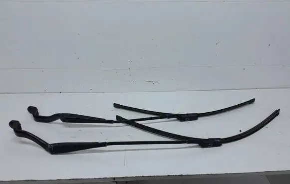 Ford Galaxy Front wiper blade arm 6M2117526AD 6M2117526CD